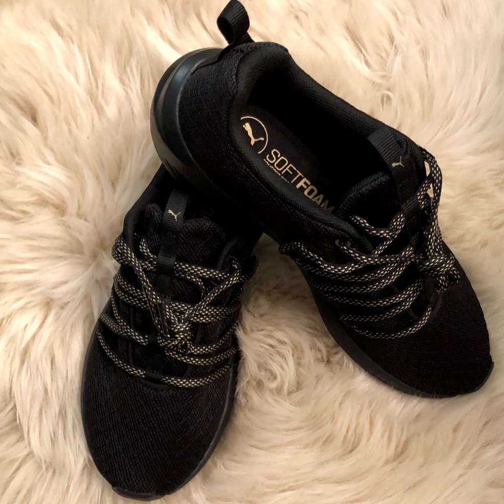 Brand new puma running shoes